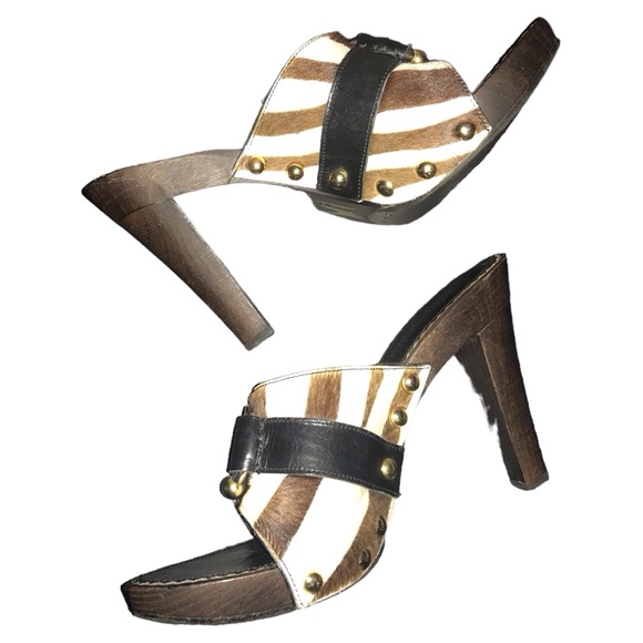Yves Saint Laurent Rive Gauche Sandal - Picture 6 of 14